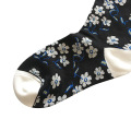 Chaussettes heureuses de fleur Femmes Coton Crew chaussettes pour adolescentes chaussettes en gros fabricant